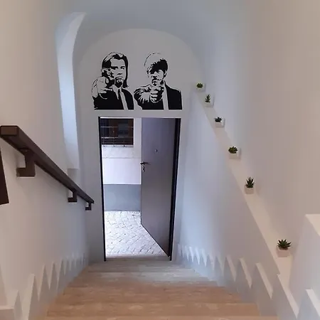 White Maison *