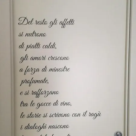 White Maison Apartment